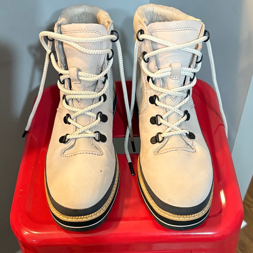 Toms Cream Lace-Up Boots with Black Accents
